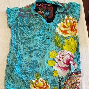 27019  Desigual Multicolored Floral Short Sleeve Top M See pics for measurements